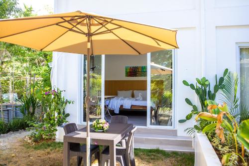 Bohol Lovers Inn & Mini Bar in Bohol