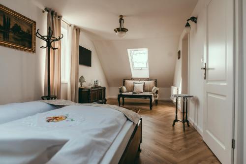 Galeria trunków regionalnych Michał Olszewski i Apartamenty (Galeria trunkow regionalnych Michal Olszewski i Apartamenty) in Brok