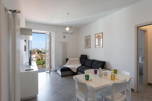 Casa Maestrale - Elegante con Balcone Vista Mare