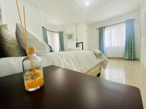 Meyrick Bed and Breakfast in ฮาราเร