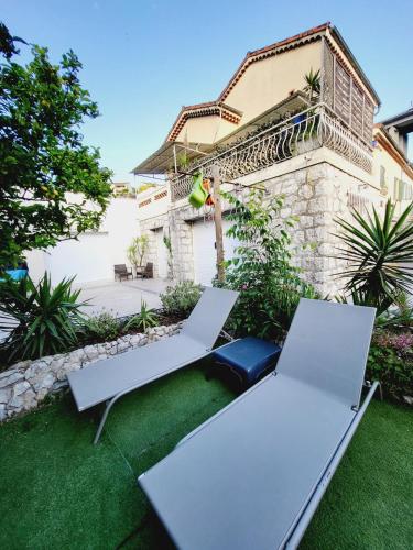 Monaco-beach 20min ground floor parking airconditioning wifi in La Trinite