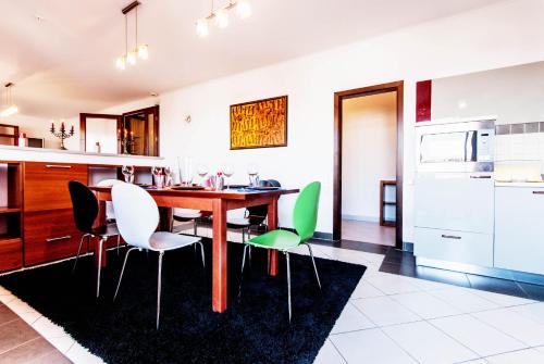 Budapest Central Apartments - image 20