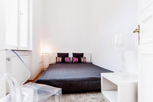 Budapest Central Apartments - image 38