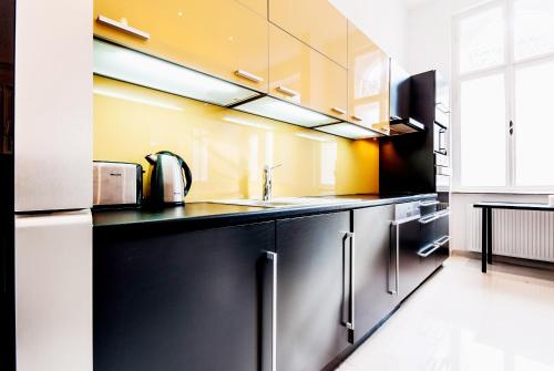 Budapest Central Apartments - image 34