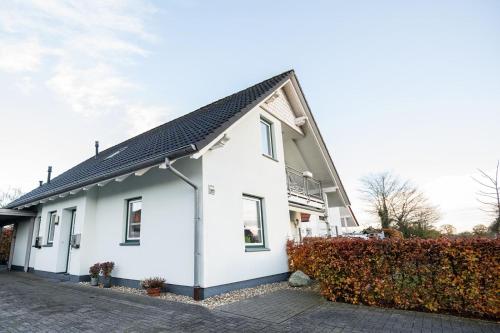 Ferienwohnung Auszeit mit Waldgeflüster 35231 – khách sạn tại Filsum