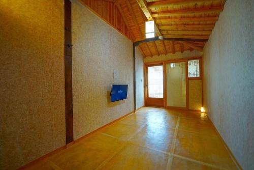 Jeonju Hongsi Hanok Guesthouse 5