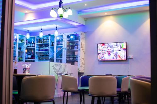 Sadržaji, Serenus Lounge, Kayunga-Wakiso in Wakiso