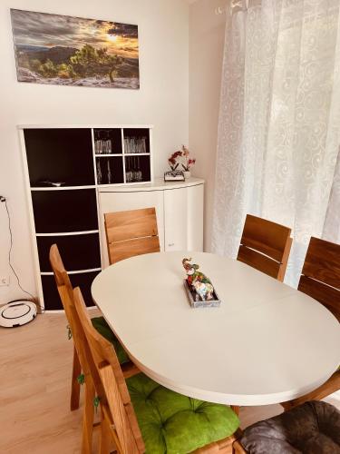 Зовнішній вигляд готелю, Extertal Ferienpark Sauna Garten 49 in Extertal
