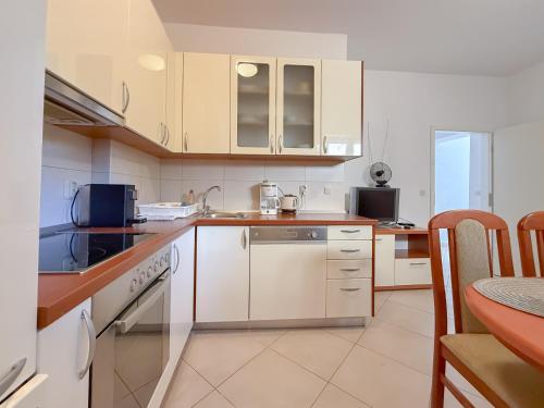 Apartment Vista in Baska Voda