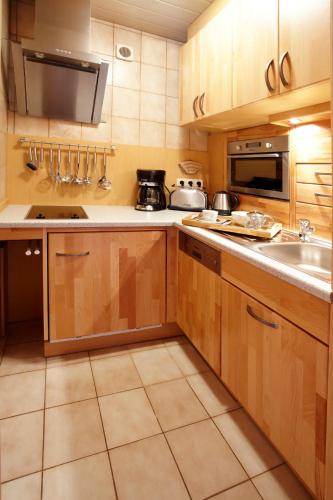 廚房, Gastehaus Apfelbacher in 施皮格勞