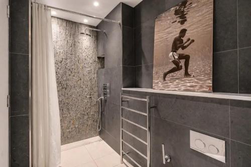 Ultra Luxury Pavilion Mews 4 Bed House - image 7