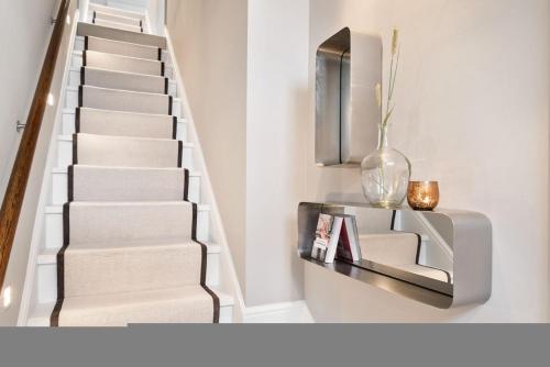 Pavilion Road Mews House - 4 bed - image 9