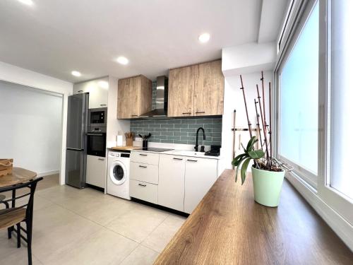 3 Bed Flat - Sleeps 5 - Wifi in Bellreguard