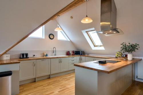 Kitchen, Finest Retreats - Tregirls in Colan