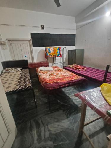 Astha paying guest and dormitory