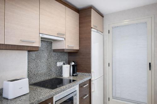 Kitchen, Anacasa Manantial Denia AP2110 in Santa Paula