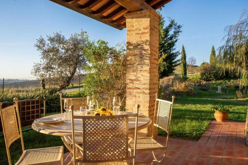 ทัศนียภาพภายนอกโรงแรม, House With Lakeview Between Tuscany And Umbria in ปอร์โต