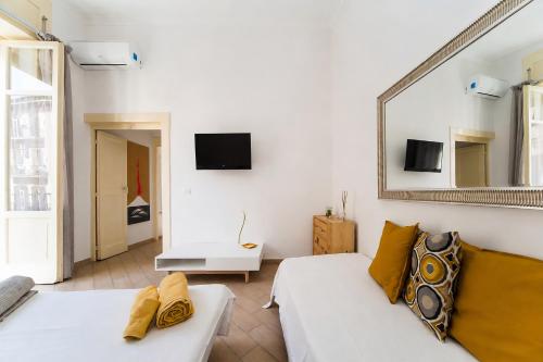 Napoli Centro Suite - Duomo Apartment, Neapel (Foto 5)