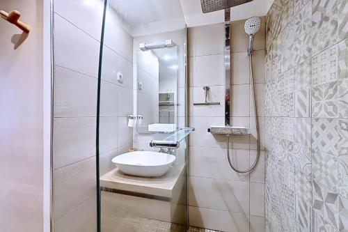 Cosy appartment in Le Marais - image 11