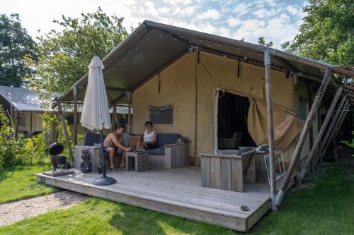 7Huizen aan Zee - Safaritent Sanitair XL in Scharendijke