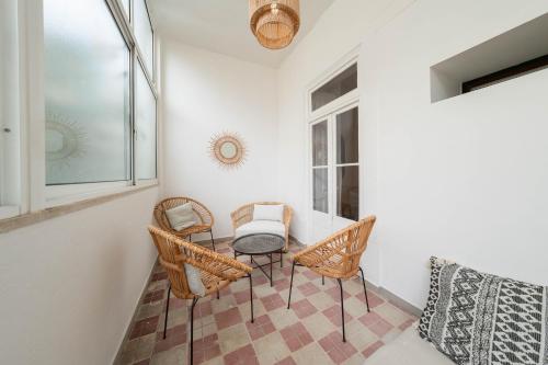 Large 7BR Apartment by Avenida da Liberdade - image 8