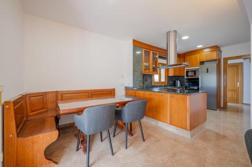 Luxury Getaway in Girona in รุยเดลลอตส์เดลาเซลวา