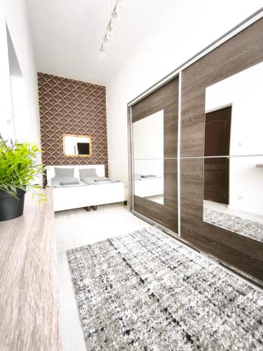 Silver Grass Suite - image 2