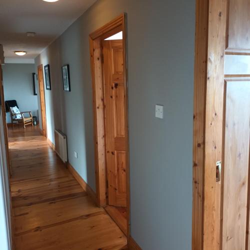 Hill House, panoramic Burren views, ideal location in Kilfenora