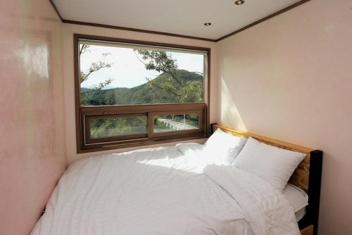 1 double bed