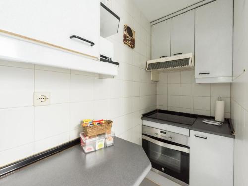 Kitchen, Atico San Lorenzo &nbsp; sin ascensor in Chueca / Justicia