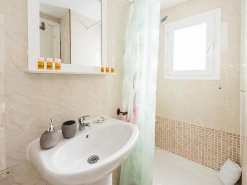 Shower, Atico San Lorenzo &nbsp; sin ascensor in Chueca / Justicia