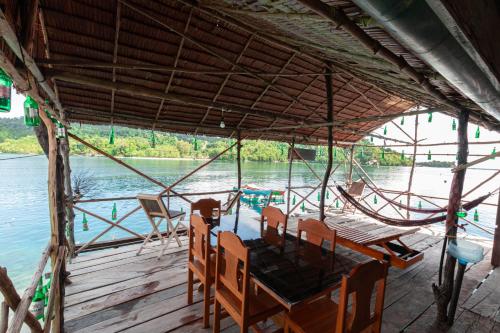 Safa Homestay Pulau Papan in Popolii