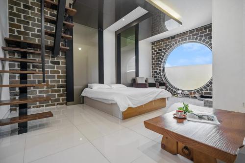 2 double beds