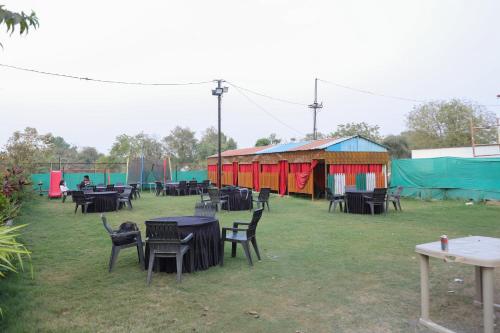 Restorāns, Srushti Resort in Karodi