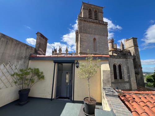 Le Logis du Chanoine, 50 m2 and terrace face to Cathedral