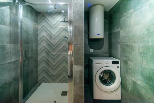 WELCS APARTAMENTO 358 EMP con terraza con vista - image 3
