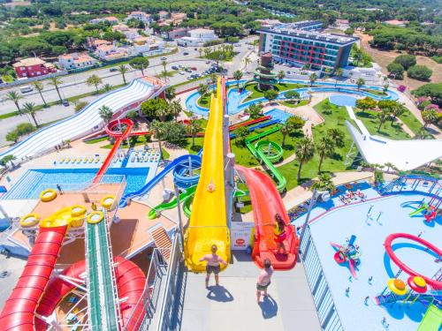 Aquashow Park Hotel in Куартейра