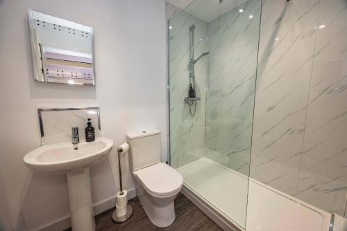 The Smedley Suites - King Beds and AirConditioning in 斯塔普爾福德東南