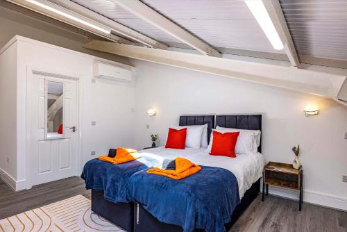 The Smedley Suites - King Beds and AirConditioning in 斯塔普爾福德東南
