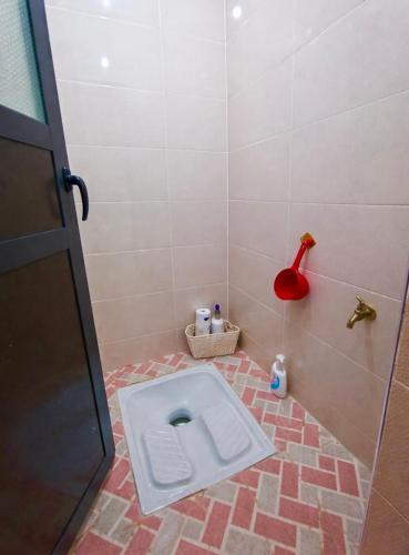 Bright Apartment with Balcony - Quiet and Comfortable in Ouazzane