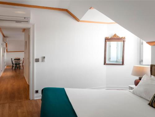 Palácio Camões - Lisbon Serviced Apartments - image 39