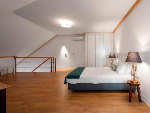Palácio Camões - Lisbon Serviced Apartments - image 44
