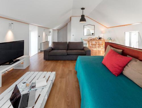 Palácio Camões - Lisbon Serviced Apartments - image 23