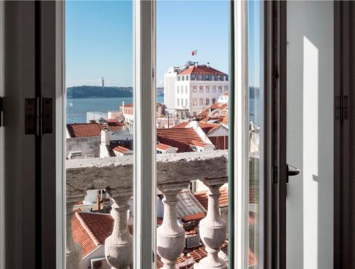 Palácio Camões - Lisbon Serviced Apartments - image 29