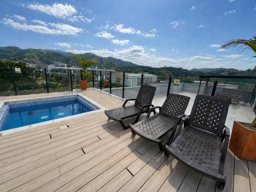 Apartamento amoblado y de lujo en Chinchiná, con piscina y jacuzzi (Apartamento amoblado y de lujo en Chinchina, con piscina y jacuzzi) in Chinchina