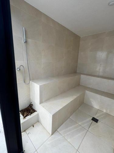 Apartamento amoblado y de lujo en Chinchiná, con piscina y jacuzzi (Apartamento amoblado y de lujo en Chinchina, con piscina y jacuzzi) in Chinchina