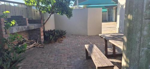 Sea Breeze Manor - Sage Unit in Gonubie