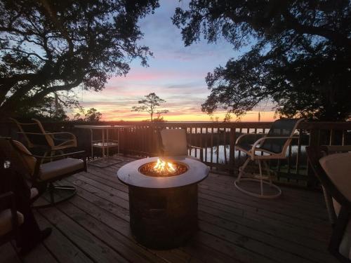 Iekārtas, Sunset Paradise in Avalon (FL)