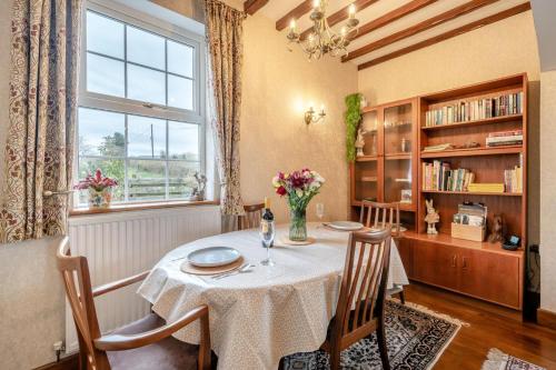 Iekārtas, 2 Bed in Crooklands oc-h38250 in Preston Patrick