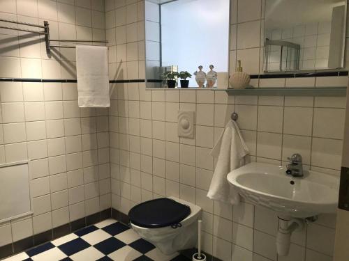 Fürdőszoba, Serene Countryside Apartment in Gjesdal, Norway in Algard